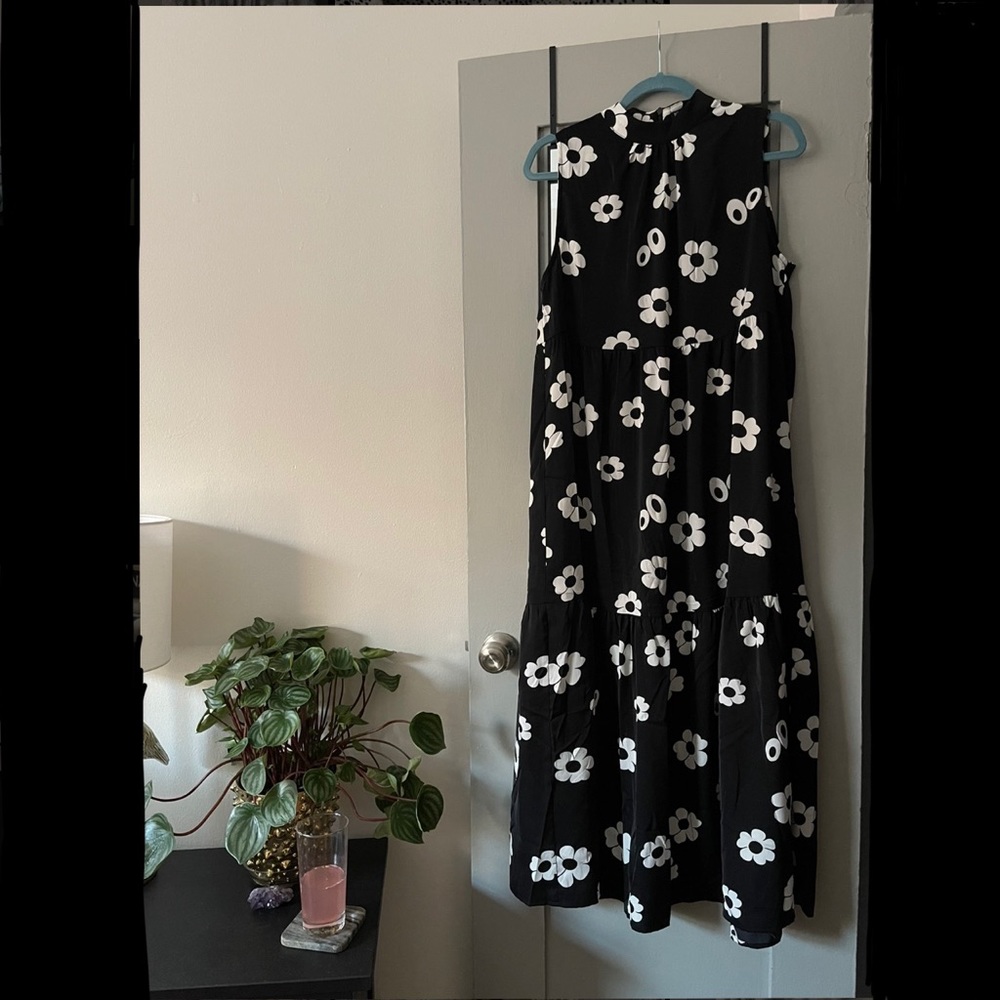 Nasty Gal Retro Mock Neck Floral Midi/Maxi Dress